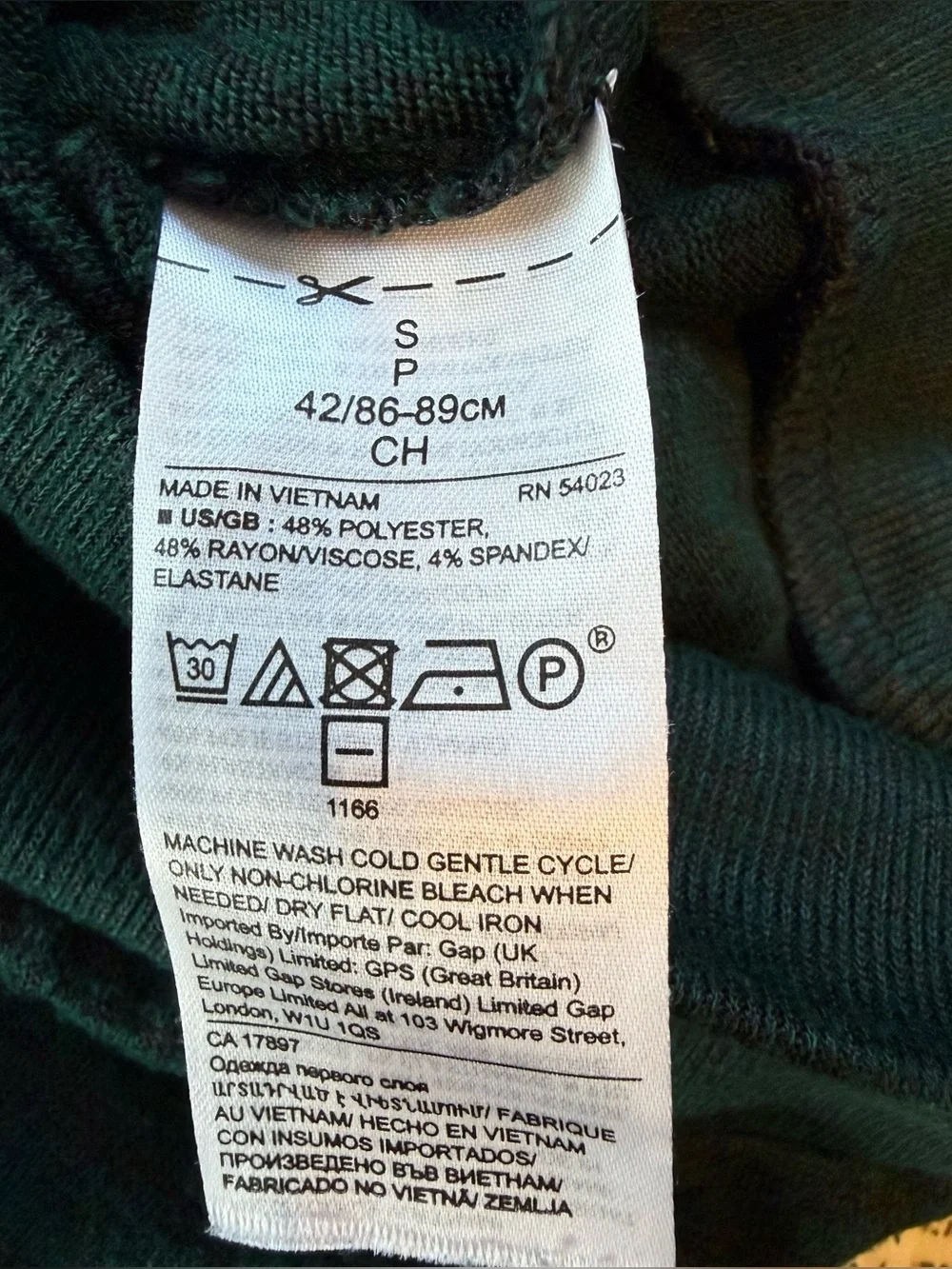 Banana Republic Green Heather Long Sleeve crew neck